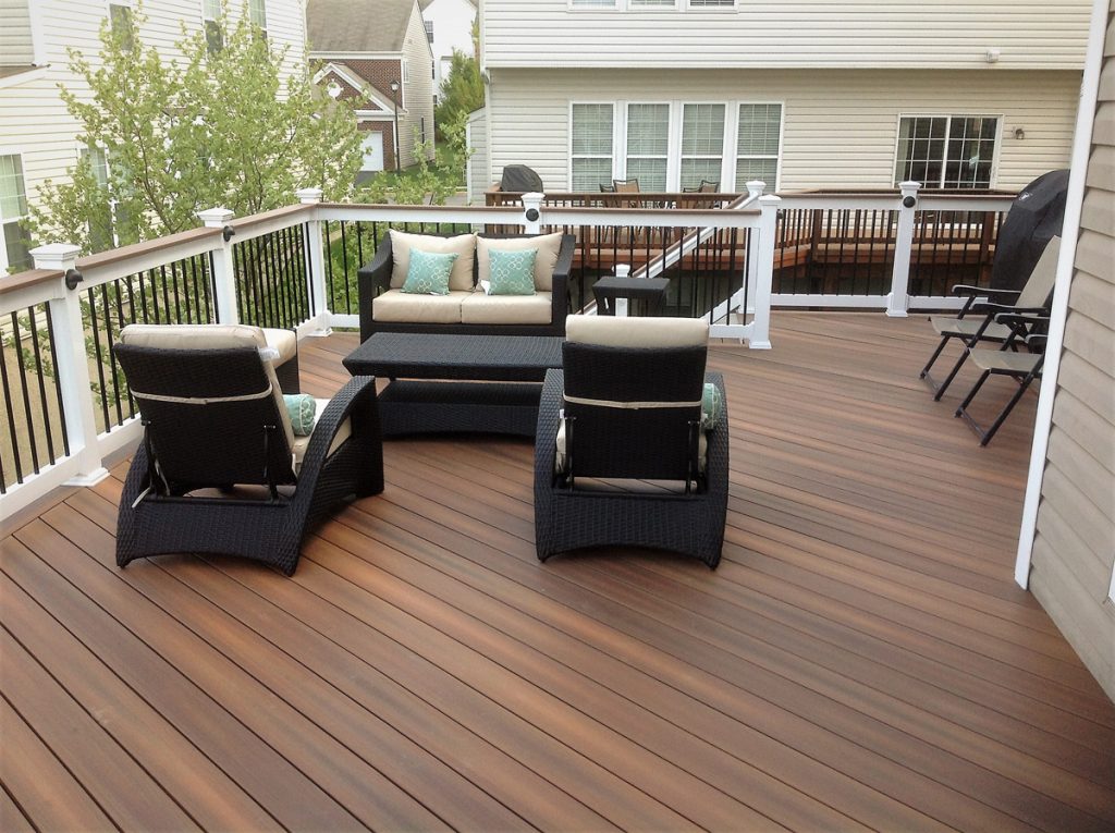 Deck Gallery 5 – Composite – Decks with Style
